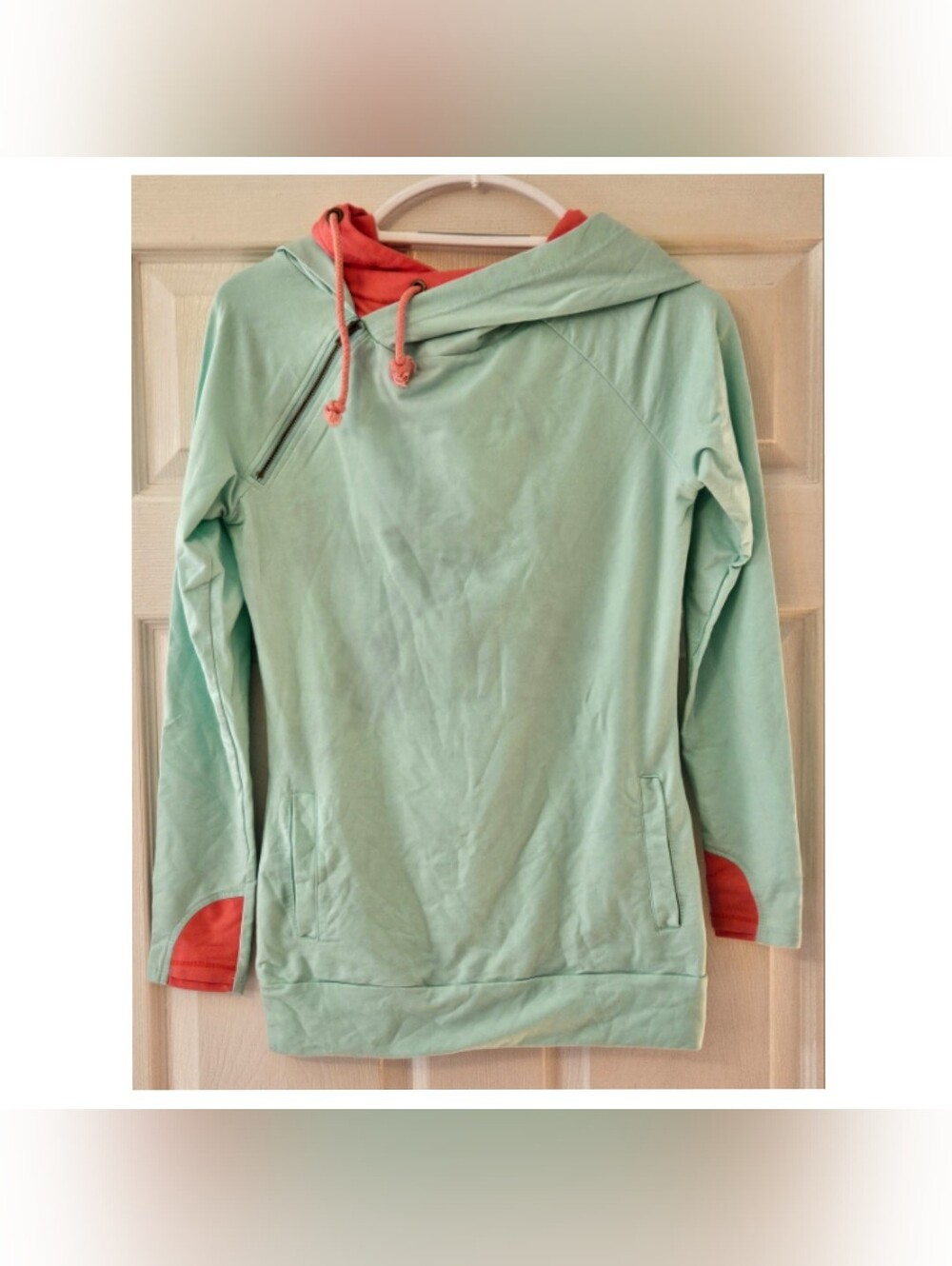 Light Mint Pullover Hoodie with Coral Accents - Women's Sweatshirt S